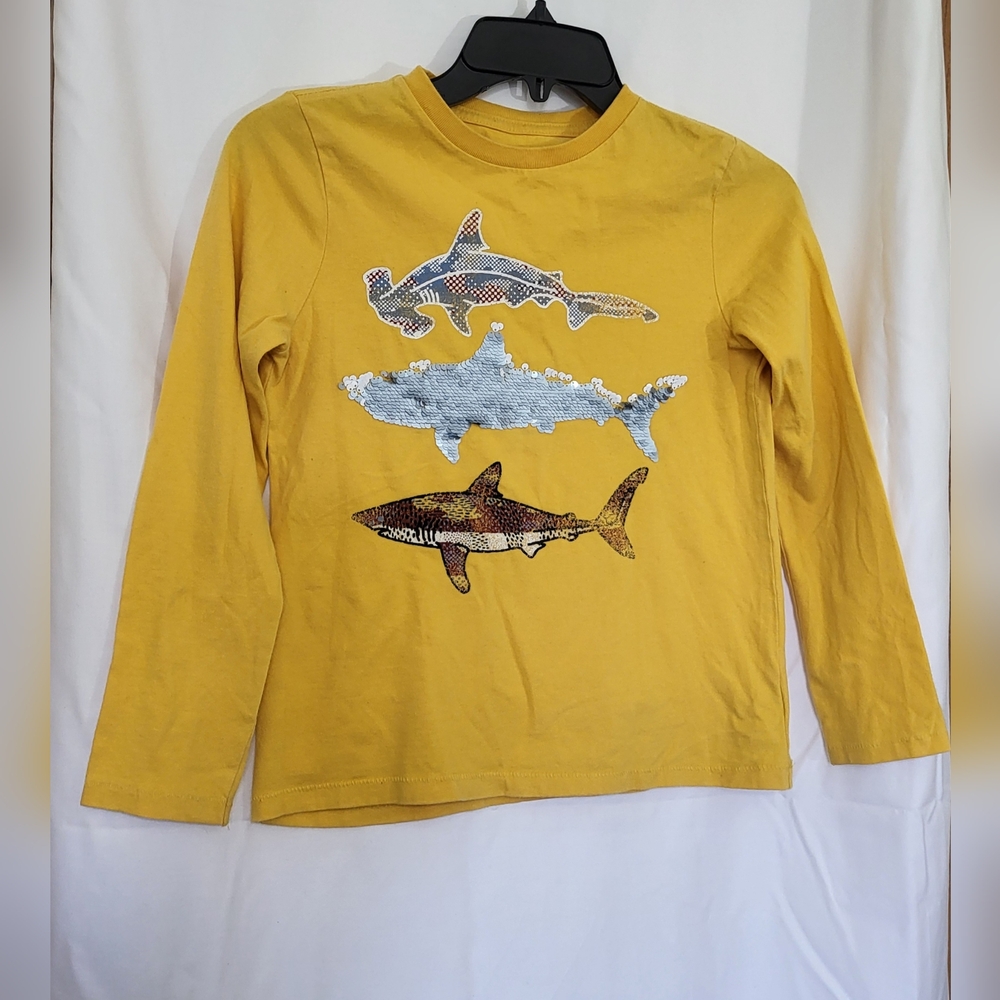 Gap Kids Boys Yellow 3 Shark Sequin Crew Neck Long Sleeve Cotton T-shirt Medium